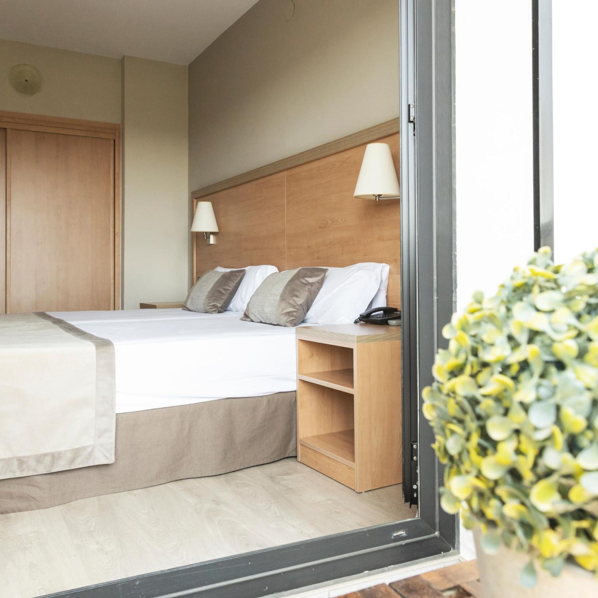 Hotel Real Lleida Ngoại thất bức ảnh