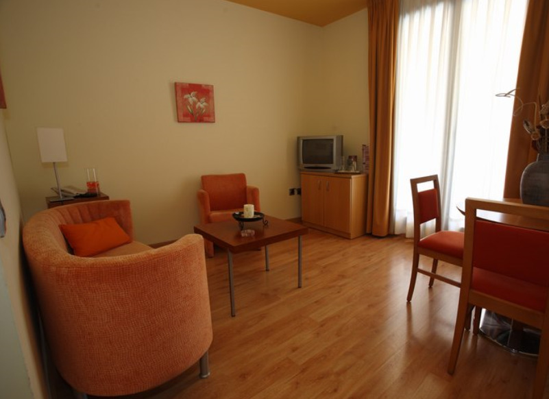 Hotel Real Lleida Ngoại thất bức ảnh